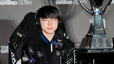 faker peripherals|League of Legends Pro Settings and Gear List.